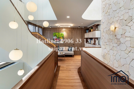 Villa for lease on La Xuan Oai street, Tang Nhon Phu A ward, 800sqm, 4500 USD