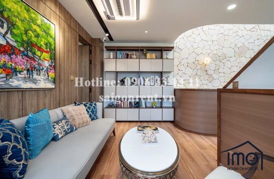 Villa for lease on La Xuan Oai street, Tang Nhon Phu A ward, 800sqm, 4500 USD
