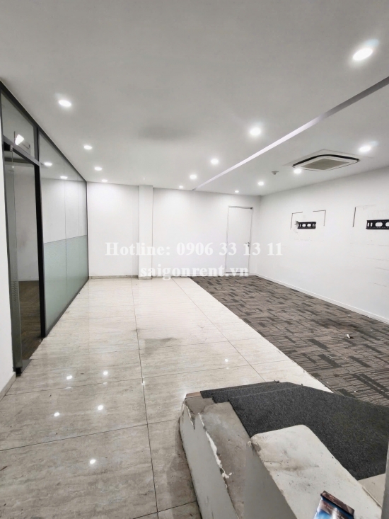 House for rent on 35 37 Huynh Thuc Khang street, Sai Gon ward, 580sqm, 10400 USD