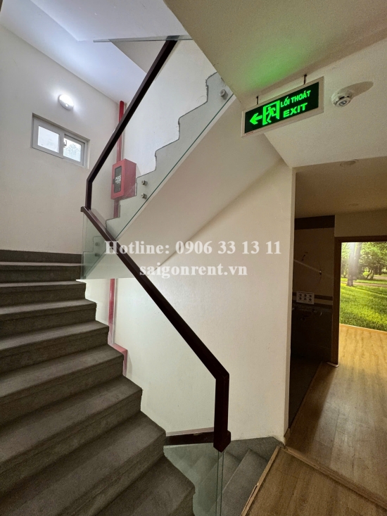 House for lease on Ben Thanh ward, 9A Ton Tan Tung street, 632,3m2, 7000$