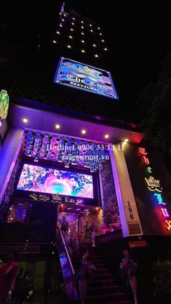 Building for lease on Ben Thanh ward, 186-188 Le Lai street, 1400sqm, 27.000 USD