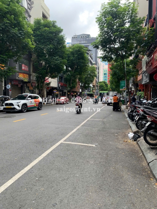 House for rent at 35 Dong Du street, Sai Gon ward, 49sqm, 4700 USD