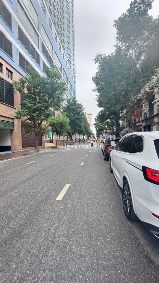 Office space for rent at 153/2 Dong Khoi street, Sai Gon ward, 130sqm, 3100$