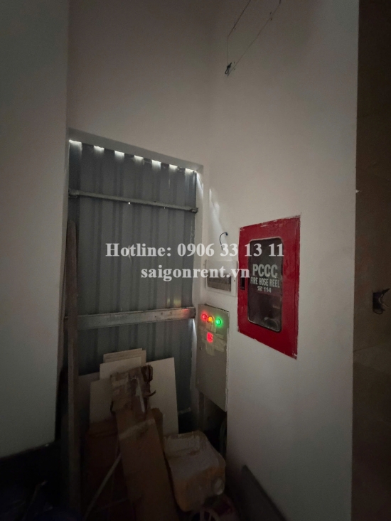 Building for lease on 121 Le Thi Rieng street, Ben Thanh ward, 900sqm, 7700$