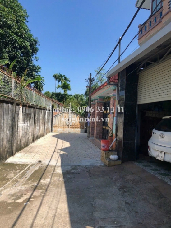 Bán biệt thự Sông Trao Trảo 30m đường Lò Lu, phường Long Phước, diện tích 1.483,4m2, giá 76 tỷ