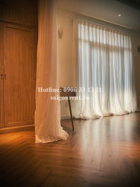 Bán biệt thự 153/3 Nguyễn Văn Hưởng, phường An Khánh, diện tích 305m2, giá 120 tỷ