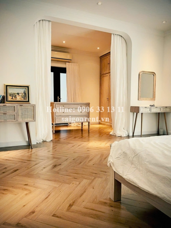 Villa for rent in 153/3 Nguyen Van Huong street, An Khanh ward, 05 bedrooms, 465,5m2, 6000$