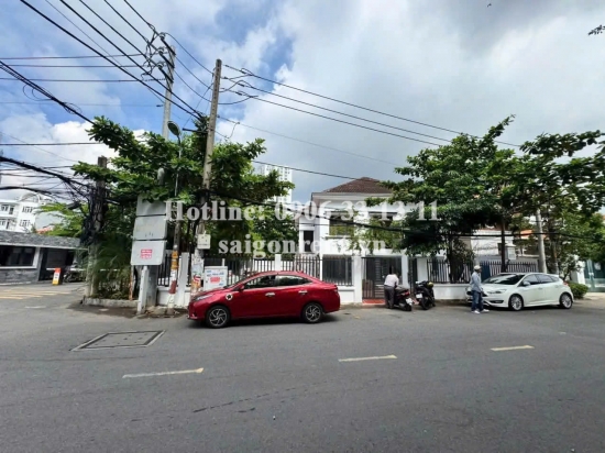 Villa for rent on Tran Van Sac street, An Khanh ward, 700sqm, 6000 USD