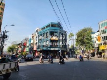 BÁN NHÀ PHỐ MẶT TIỀN for rent in District 1 - 02 Nguyễn Hữu Cầu, Phường Tân Định, Quận 1- Ngang: 8.5 m X Dài: 11 m, Nở hậu 16m góc 3 mặt tiền - Giá Bán 110 Tỷ