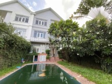 Cho thuê biệt thự 215H8 Nguyễn Văn Hưởng, Thảo Điền, Quận 2, 5000 USD