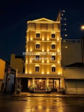 Cho thuê khách sạn 179 Hoàng Văn Thụ, Quận Phú Nhuận, 49 Phòng, 500 Triệu 