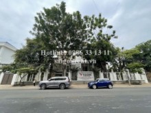 BÁN BIỆT THỰ for rent in District 2 - Thu Duc City - Bán Biệt Thự Villa Mặt Tiền 113 Nguyễn Văn Hưởng P. Thảo Điền- Quận 2 - 45m X 22m- Giá Bán 300 Tỷ