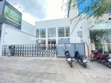 Cho thuê nhà 187A Hai Bà Trưng, phường 6, Quận 3, diện tích đất 432m2, diện tích sử dụng 700m2, giá 530 triệu/ tháng